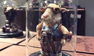 儿童店起名称(女人晚上梦到蛇咬自己手指是什么意思)