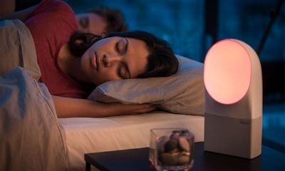 连续两个晚上梦到已故的亲人在世时(梦见已故亲人再次病危)