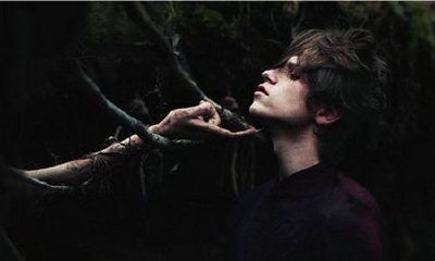 学生做梦梦见牙掉了(学生梦到牙掉了是什么意思)