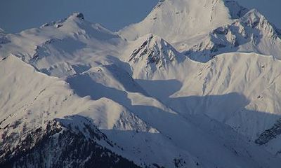 2023年黄历吉日查询下葬(老黄历吉日吉时辰查询)