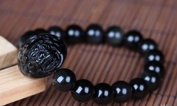 兔本命年佩戴貔貅好吗(本命年男士佩戴什么好)