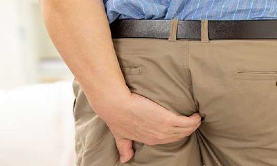 梦到拉了一裤裆的屎(梦到拉了一坨屎在裤裆里)