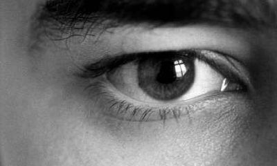 一字眉的男人面相好不好(女生一字眉面相好不好)