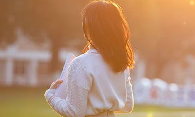 水瓶座今天穿什么颜色衣服(12星座适合穿什么颜色的衣服)