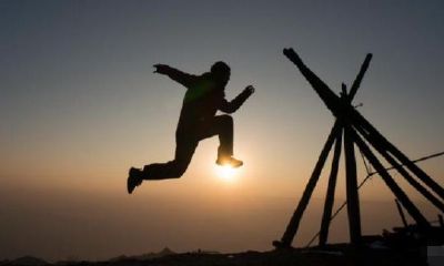 人一出生命运就注定了吗(人都躲不过命运的安排)