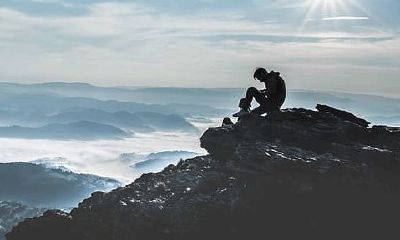 白羊座主动找你又不理你(白羊座故意不理你)