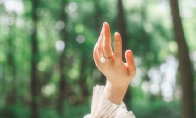 与狮子座相处正确方式(狮子座男生性格爱情观)