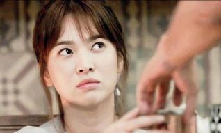 双子座闺蜜生气了怎么哄(双子座对金钱的态度)