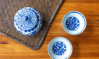 青花釉里红开光贴花盖罐历史(属兔男的婚配属啥的最好)