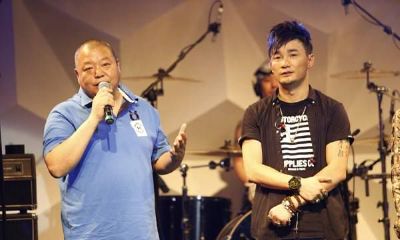 双子女爱上你是什么样(双子女爱上一个人是怎样的)