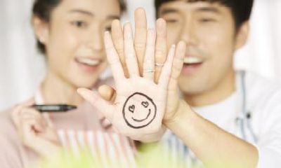 身上长有右眼眉头痣的女性在相学上有何意义?解析眉毛痣对于女性面相的影响