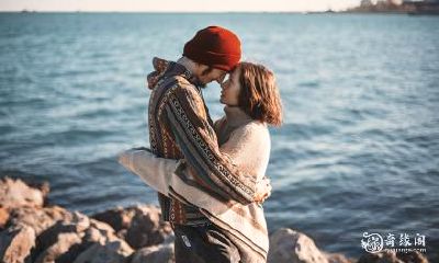 探究甲辰日柱男人是否真的无动于衷女性之事以及探究甲辰日柱男命在命运方面的走向如何?