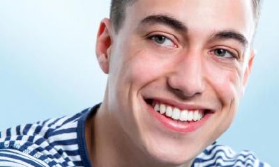 在男人肚子上的痣,究竟有什么含义?是优点还是缺点?