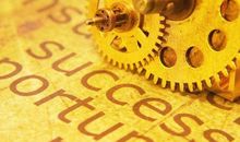 成功不怕时间晚，这几个生肖的人，到了50岁什么都不缺