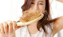 女人梦见掉头发