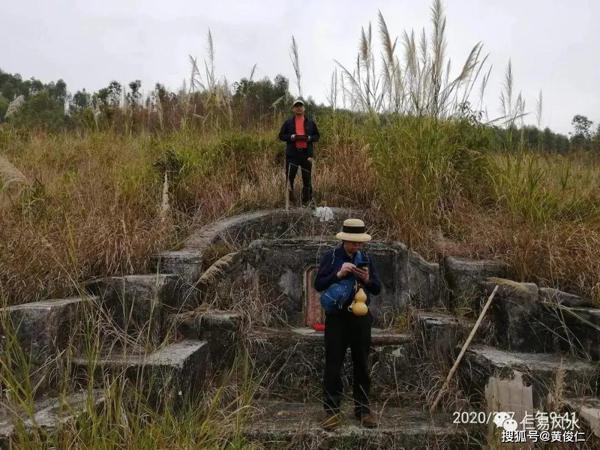 著名风水师黄俊仁带领弟子考察传说中的韩信点兵风水宝地 6