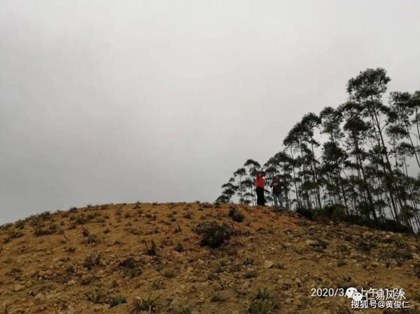 著名风水师黄俊仁带领弟子考察传说中的韩信点兵风水宝地 12