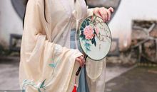 5月初，风吹叶落，缘分已尽，4星座放下曾经的一切，不再回头