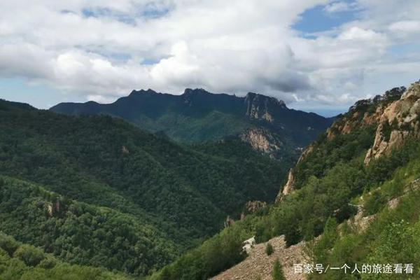 它距北京仅两小时左右的车程，曾是“清东陵后龙风水禁地” 1