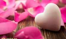 你不知道的天生桃花运强的生肖女