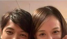 陈乔恩晒男友新年照，艾伦身穿传统红马褂，被调侃像风水先生