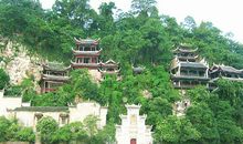 风水师看风水，地吉苗旺，宅吉人旺？