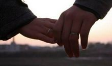 壁上土命和大溪水命婚配好吗，壁上土命克制水命