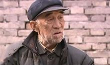 农村老两口好心给陌生人倒热水，结果却是引狼入室被骗2000血汗钱