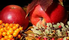 会主动为女友撑伞的贴心生肖男