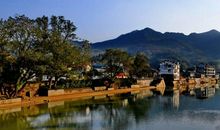 中国福建武夷山下古村落：封闭安宁 风水意象独特