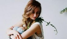 不懂得拒绝爱情的星座女生