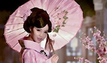 心在滴血，仍强装笑颜的生肖女！第三位从来不会找谁诉苦