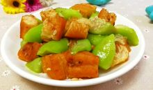 原创 “秋老虎”到了，丝瓜和它是绝配，清甜润嗓子，初秋最适合