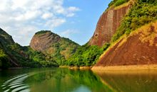 喜欢把宝宝发朋友圈夸耀的生肖女