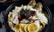 已婚妇女梦见自己吃熟鱼是什么意思