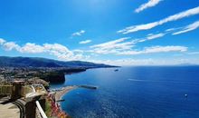 十月下旬，乌云已经散去，命运的时钟被敲响，好事接踵而至的星座