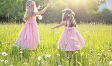 一招教你完爆简短清新闺蜜网名组合—晒甜不等待