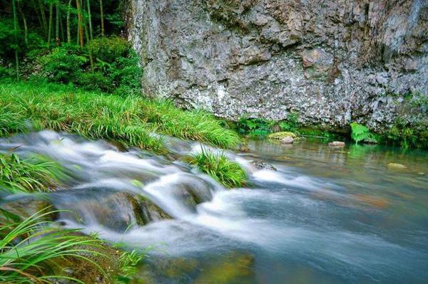 觉得哪一条小溪的水最清澈？测你9月份有什么好运 1