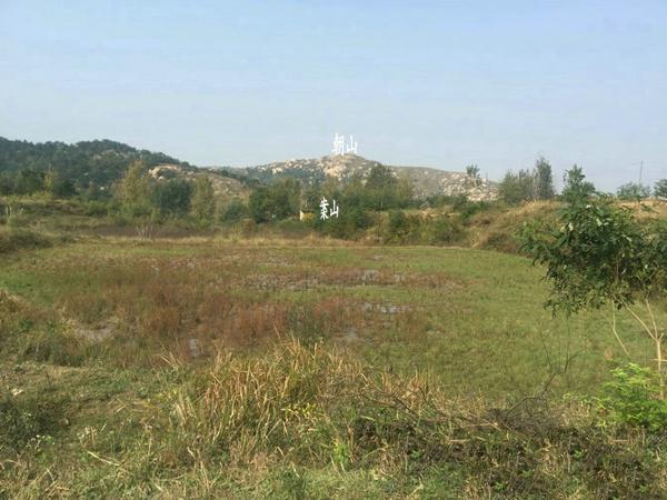 原创 河南风水宝地殿上贵人，风水大师王君植带郑州风水培训班弟子寻龙点穴实拍 2