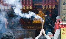 事业飞黄腾达的3生肖，18号迎大财进门，财运翻番，钱财逃不掉