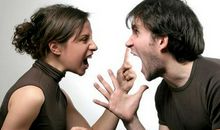 梦见和亲人吵架是吉兆，反而家庭会更和睦