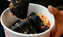 梦见臭豆腐是吉兆，面对面交谈可顺利解决困境