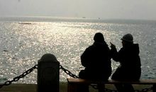 水瓶男一见钟情的表现有哪些 突然对你温柔体贴