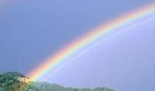 孕妇梦见彩虹挂在天空，预示母子健康，生活一帆风顺