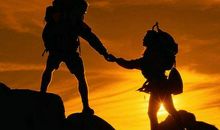 丁火日元最厉害的格局，寅午戌三合局为大贵人