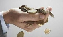 行忌神财运，又穿坏了食神与禄神，体用皆伤财运不佳