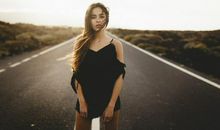 玻璃心的四个星座女，受不了批评，内心柔软