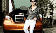 为何这些星座买豪车却住出租房