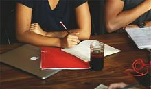 生肖狗从事什么职业最能赚到钱