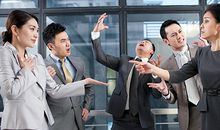 容易挨揍，12星座在职场这样说话